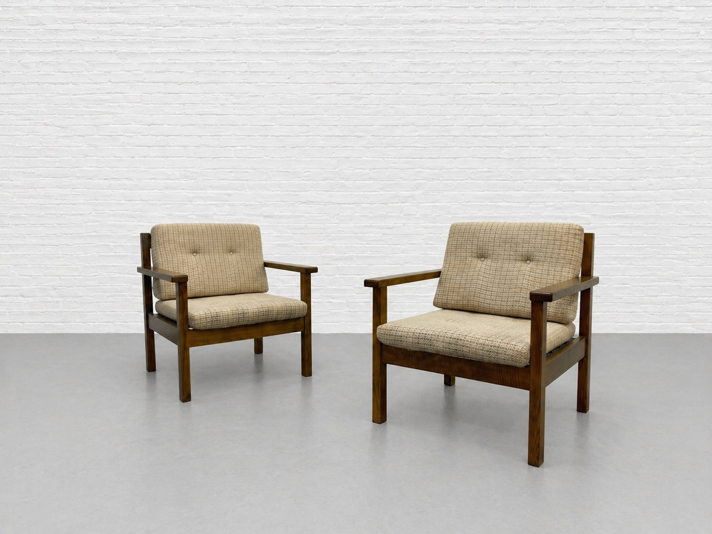 SEATING – Circa60