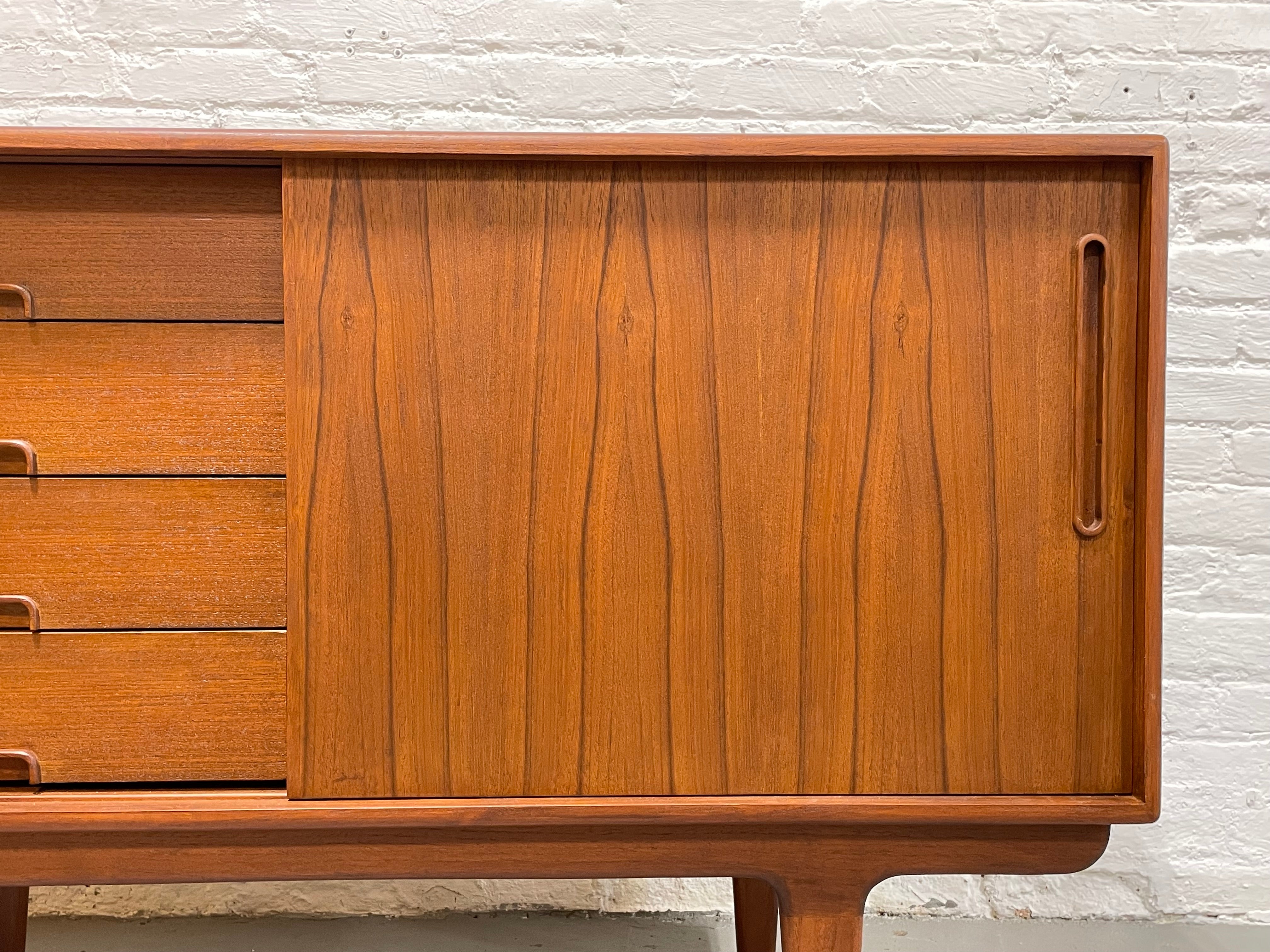 Apartment Sized DANISH Mid Century Modern styled CREDENZA / Media Stand / Sideboard
