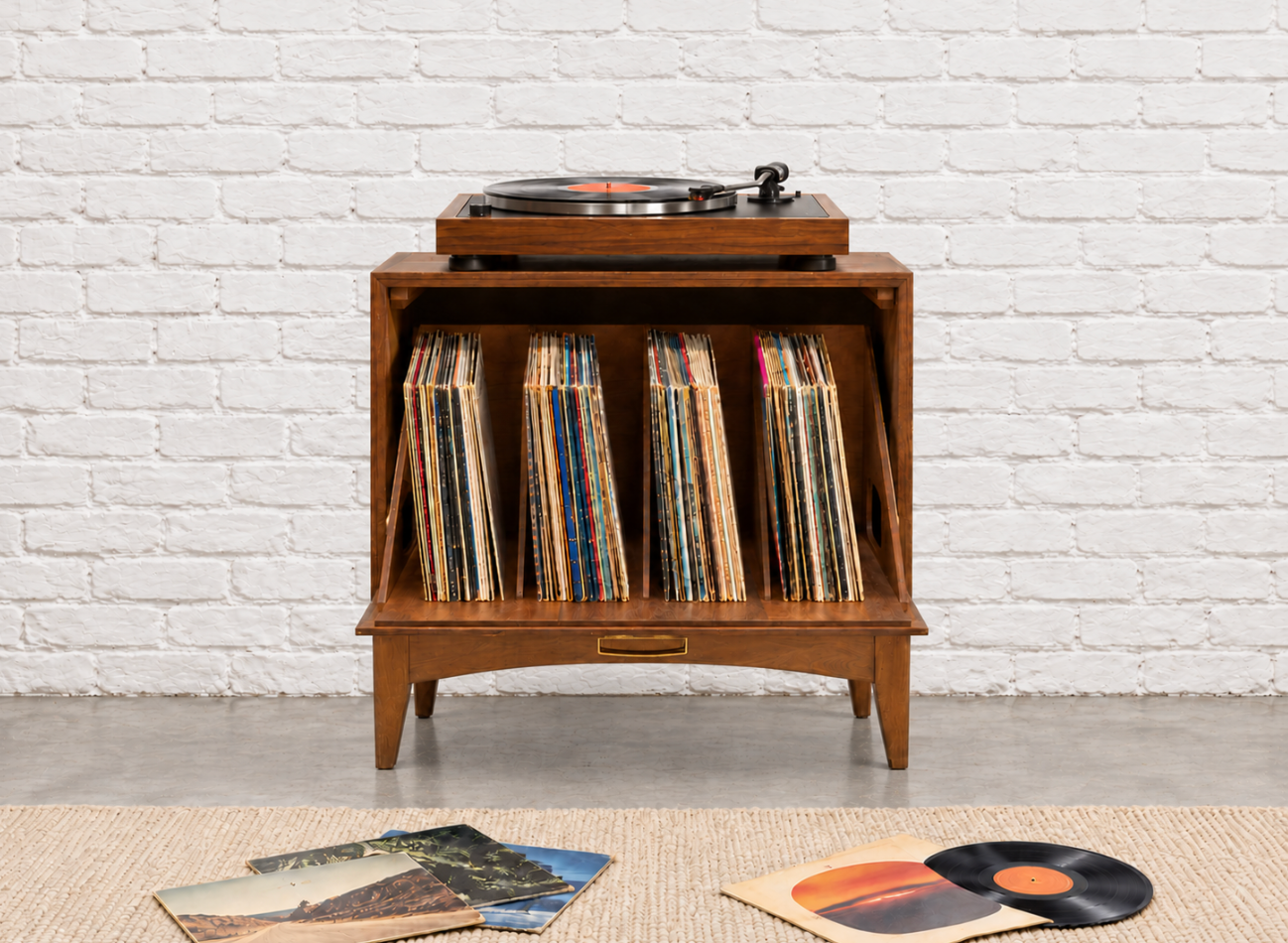 CREDENZAS + SIDEBOARDS – Circa60