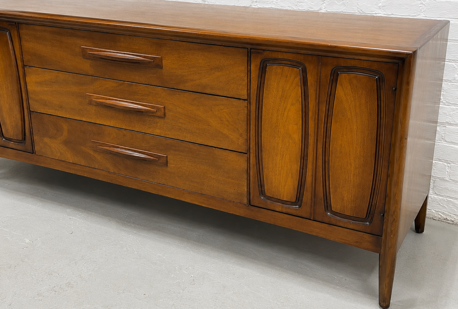 Mid Century Modern Walnut CREDENZA / Long Dresser by BROYHILL Premier, c. 1960's