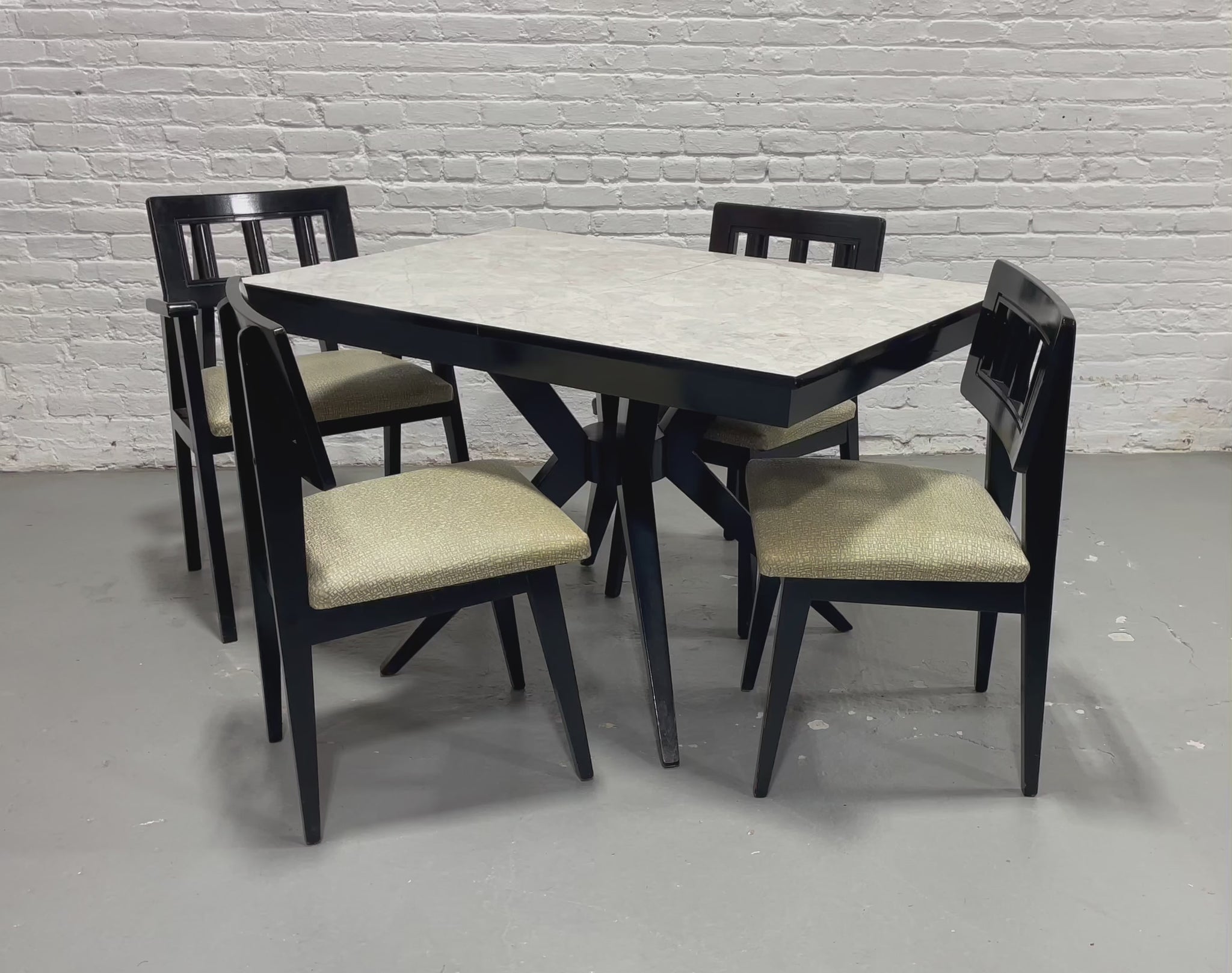Mid Century Modern Dining Set, Ebonized Dining Table, Spider Leg Table, Vintage Dining Table and Chairs, 1950s Dining Set, MCM Furniture, Expandable Dining Table, Mid Century Dining Room Furniture, Atomic Era Table and Chairs, Laminate Top Table