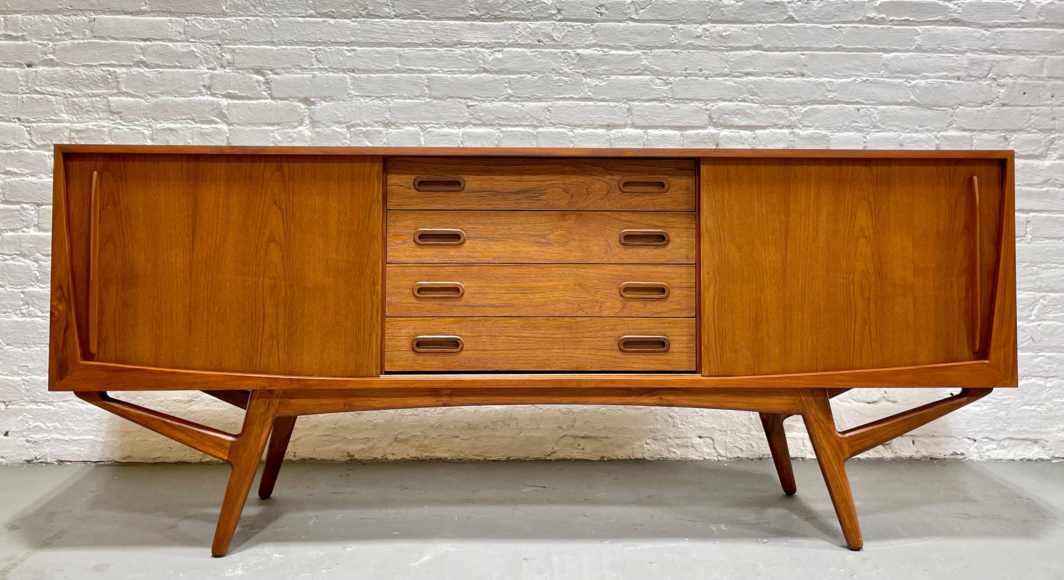 JAW DROPPING Mid Century MODERN styled Teak Credenza / media stand